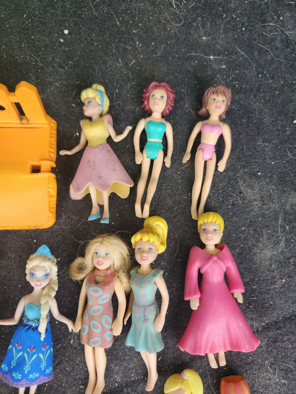 Lot Of 19 Vintage Polly Pocket Dolls & Over 75 Accessories